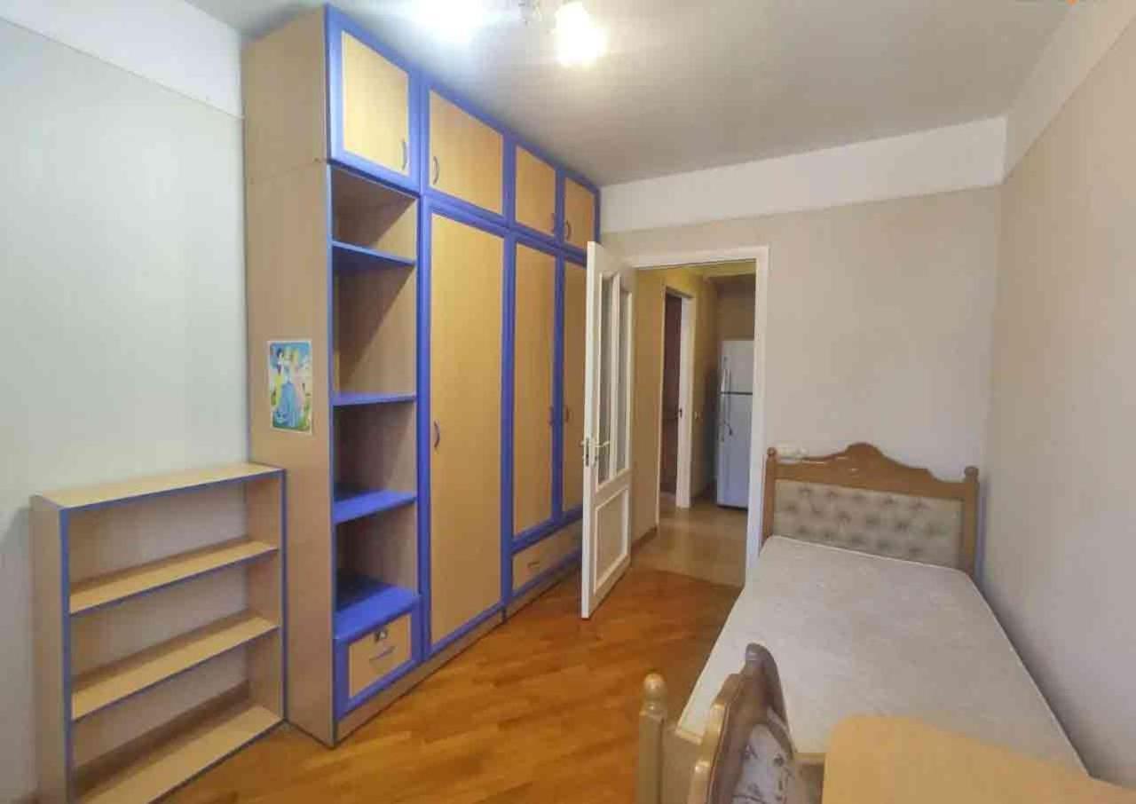 3 Room Apartment In Small Center Of יירבאן מראה חיצוני תמונה